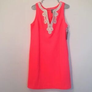 VINCE CAMUTO Dress. NWT- Size M Moving Out of U.S. Sale!!